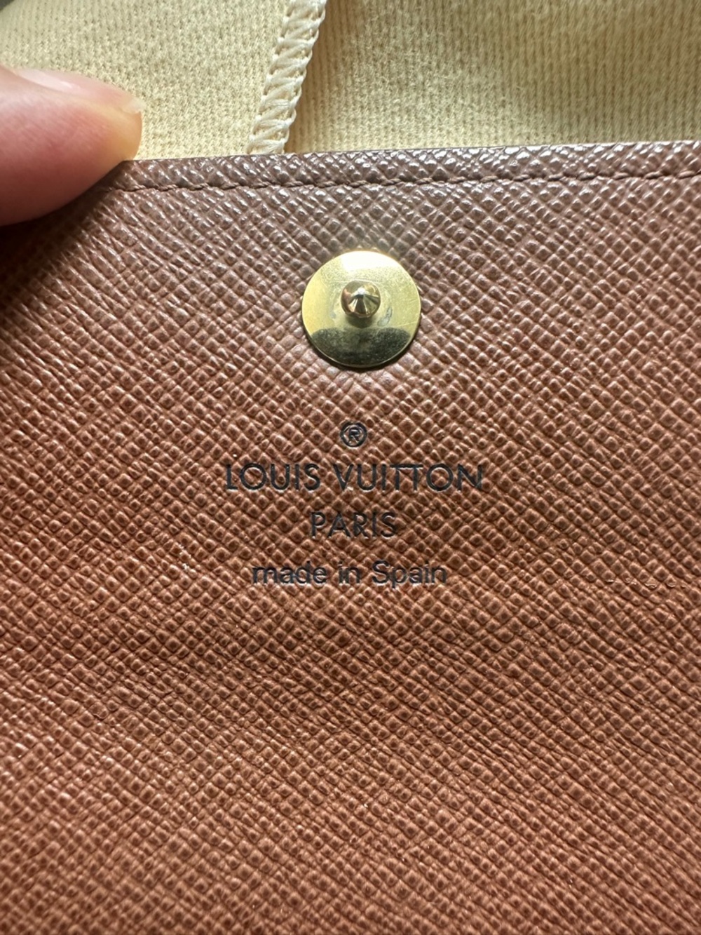 Louis Vuitton Brown and Gold Monogram Snap Wallet Detail - Picture 13 of 14